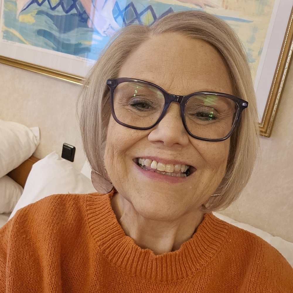 Meet your Posher, Dawn